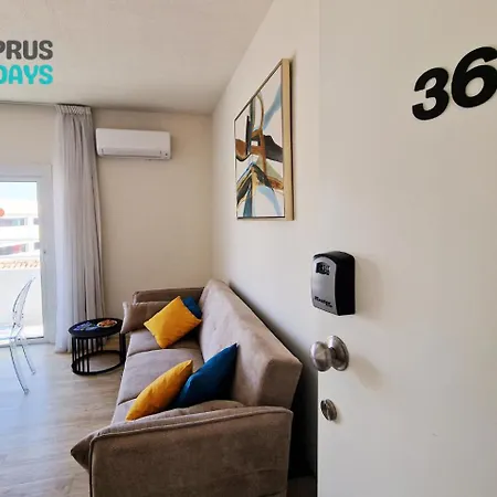 Kitieos With Sea View لارنكا