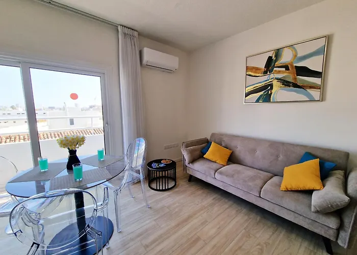 Kitieos With Sea View *