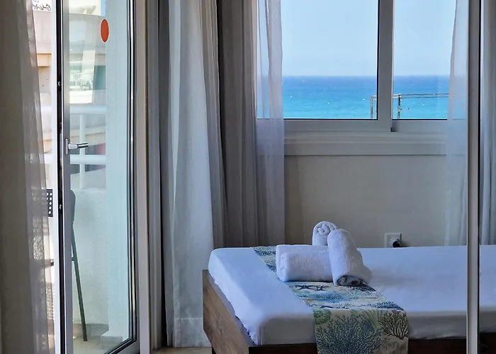 Kitieos With Sea View Lárnaka