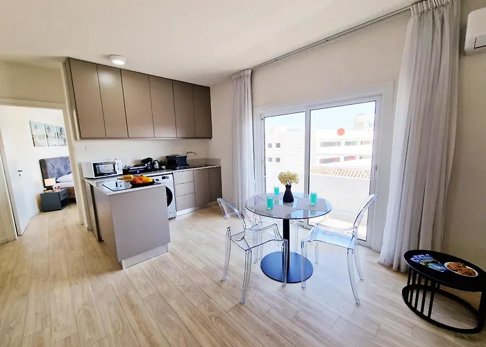 Kitieos With Sea View Apartman