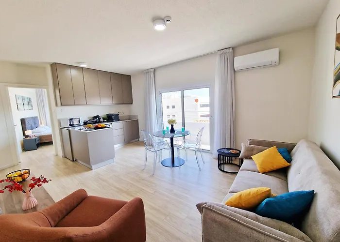 Kitieos With Sea View Lárnaka